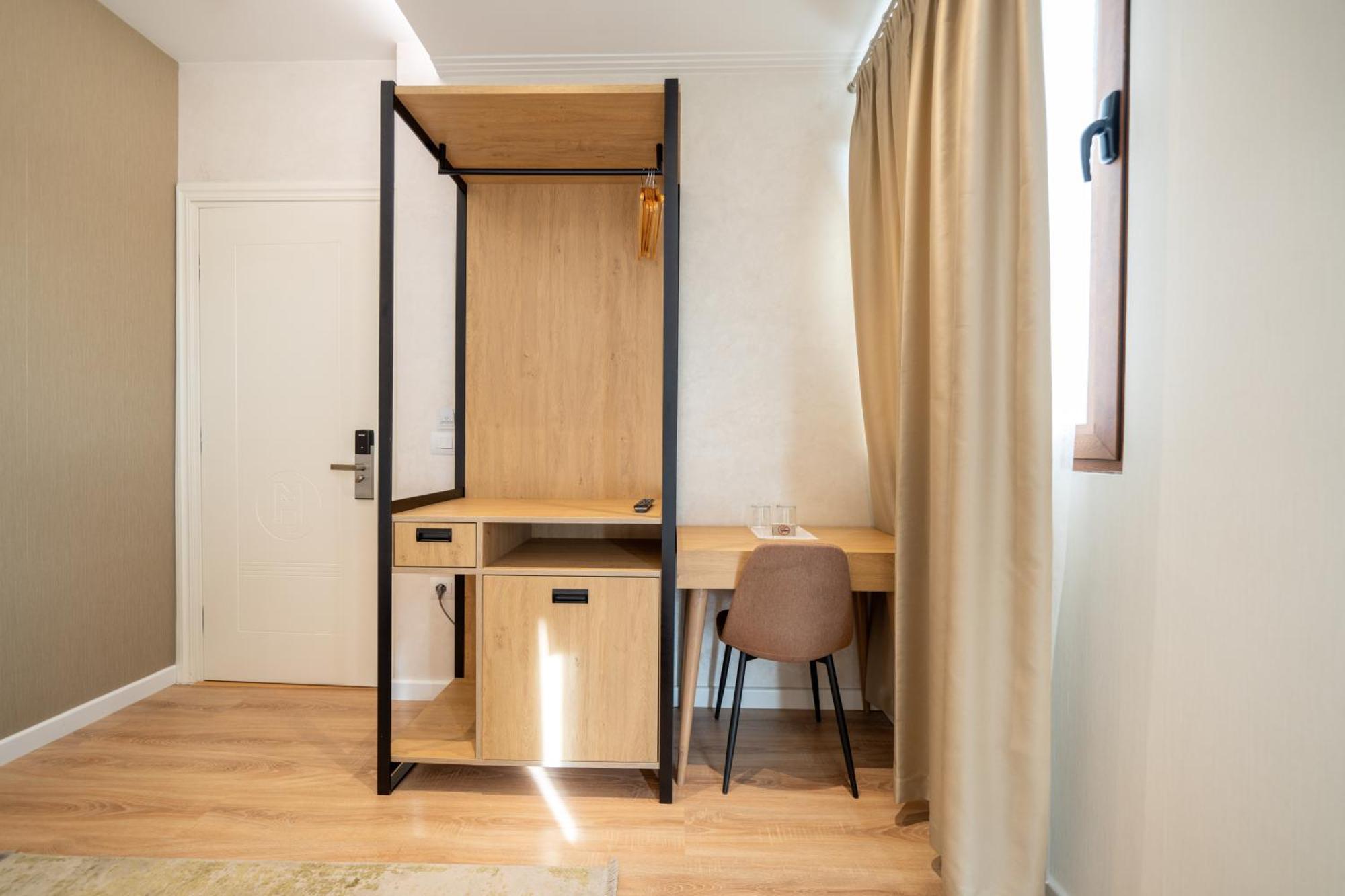 Merko Hotel 4*