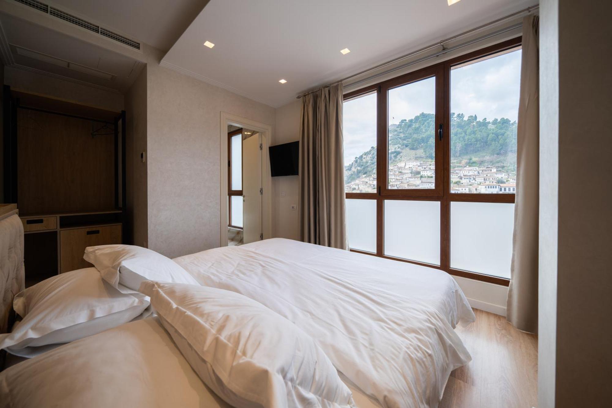 Merko Hotel 4*